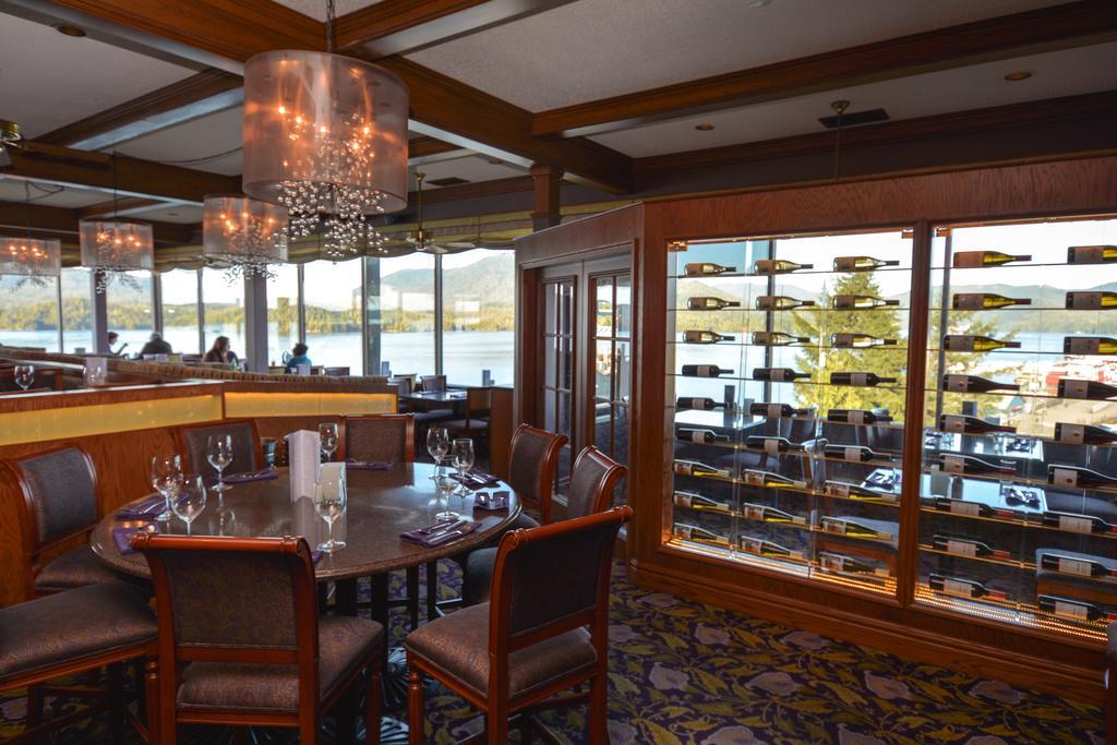 Crest Hotel Prince Rupert Zewnętrze zdjęcie
